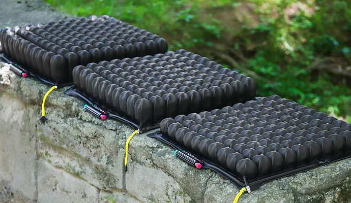 Image of the ROHO QUADTRO Select Mid Profile Wheelchair Cushion - High-performance air cushion for wheelchairs, featuring four independently adjustable air cells for personalized comfort and pressure relief.